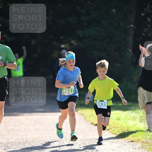 22.09.2024 - 32. Volkslauf durch das schöne Alstertal Dr. Thomas Lammeyer http://msf.ph/oto/7112403 22.09.2024 10:55:41 Laufen 4037, 4039 meine-sportfotos.de