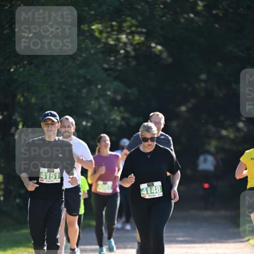 22.09.2024 - 32. Volkslauf durch das schöne Alstertal Dr. Thomas Lammeyer http://msf.ph/oto/7112907 22.09.2024 10:56:53 Laufen 4151, 4148 meine-sportfotos.de