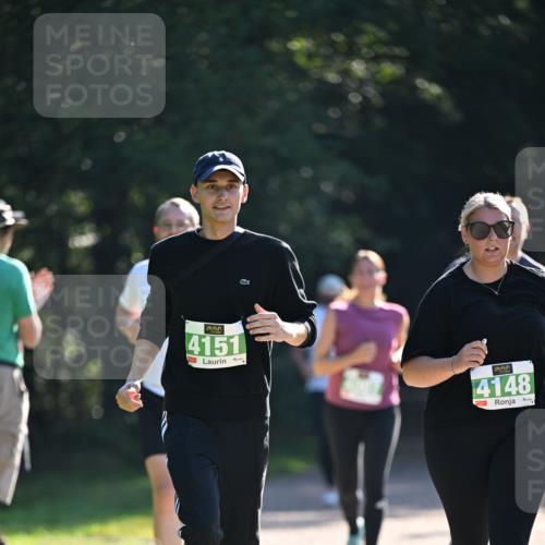 22.09.2024 - 32. Volkslauf durch das schöne Alstertal Dr. Thomas Lammeyer http://msf.ph/oto/7112951 22.09.2024 10:56:56 Laufen 4151, 4148 meine-sportfotos.de