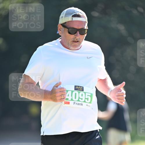 22.09.2024 - 32. Volkslauf durch das schöne Alstertal Dr. Thomas Lammeyer http://msf.ph/oto/7113054 22.09.2024 10:57:06 Laufen 24095 meine-sportfotos.de