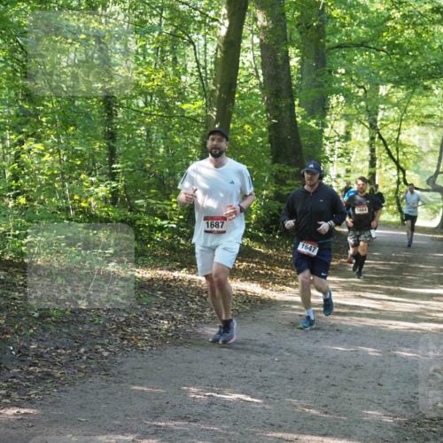 22.09.2024 - 32. Volkslauf durch das schöne Alstertal Miley Keyser http://msf.ph/oto/7136898 22.09.2024 10:24:41 Laufen 1687, 1647, 1664 meine-sportfotos.de