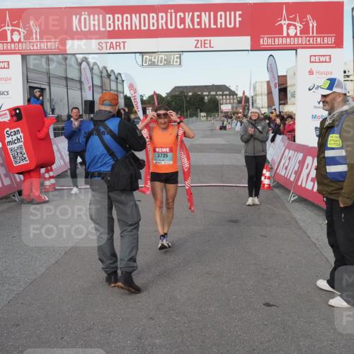 03.10.2024 - Köhlbrandbrückenlauf KatJ http://msf.ph/oto/7137828 03.10.2024 09:40:04 Ziel 3735 meine-sportfotos.de