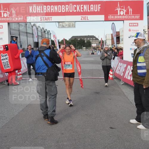 03.10.2024 - Köhlbrandbrückenlauf KatJ http://msf.ph/oto/7137830 03.10.2024 09:40:04 Ziel 3735 meine-sportfotos.de