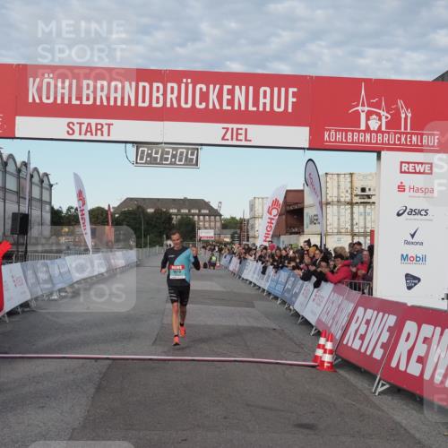 03.10.2024 - Köhlbrandbrückenlauf KatJ http://msf.ph/oto/7137858 03.10.2024 09:42:52 Ziel 1010 meine-sportfotos.de