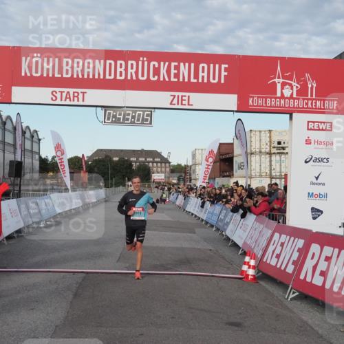 03.10.2024 - Köhlbrandbrückenlauf KatJ http://msf.ph/oto/7137860 03.10.2024 09:42:52 Ziel 1010 meine-sportfotos.de