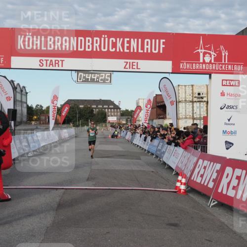 03.10.2024 - Köhlbrandbrückenlauf KatJ http://msf.ph/oto/7137874 03.10.2024 09:44:13 Ziel 1038 meine-sportfotos.de
