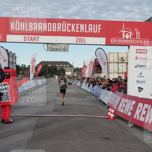 03.10.2024 - Köhlbrandbrückenlauf KatJ http://msf.ph/oto/7137882 03.10.2024 09:44:14 Ziel 1038 meine-sportfotos.de