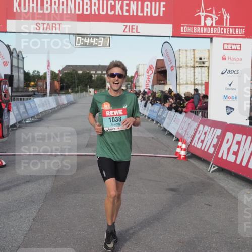 03.10.2024 - Köhlbrandbrückenlauf KatJ http://msf.ph/oto/7137944 03.10.2024 09:44:18 Ziel 1038 meine-sportfotos.de