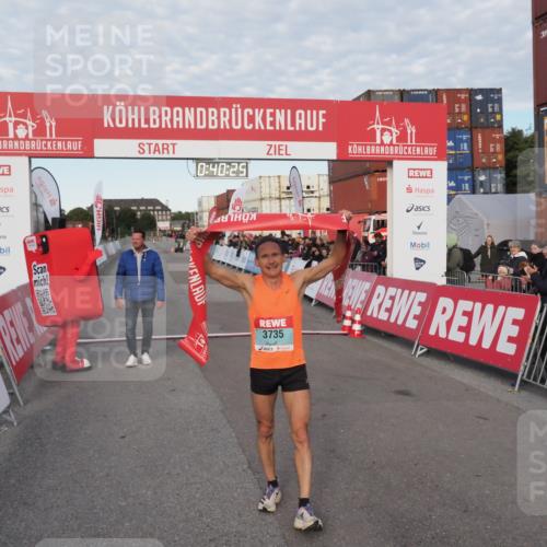 03.10.2024 - Köhlbrandbrückenlauf MichiJ http://msf.ph/oto/7138010 03.10.2024 09:40:12 Ziel 3735 meine-sportfotos.de