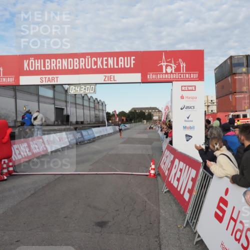 03.10.2024 - Köhlbrandbrückenlauf MichiJ http://msf.ph/oto/7138020 03.10.2024 09:42:48 Ziel 1010 meine-sportfotos.de