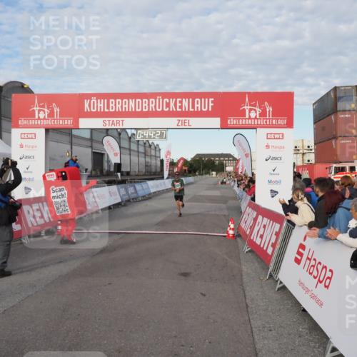 03.10.2024 - Köhlbrandbrückenlauf MichiJ http://msf.ph/oto/7138041 03.10.2024 09:44:14 Ziel 1038 meine-sportfotos.de
