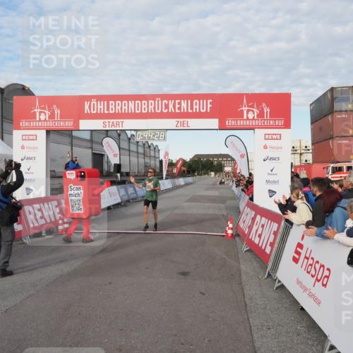 03.10.2024 - Köhlbrandbrückenlauf MichiJ http://msf.ph/oto/7138067 03.10.2024 09:44:15 Ziel 1038 meine-sportfotos.de