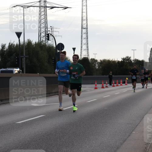 03.10.2024 - Köhlbrandbrückenlauf Luisa Fischer http://msf.ph/oto/7138159 03.10.2024 09:09:40 Position 3 1011 meine-sportfotos.de
