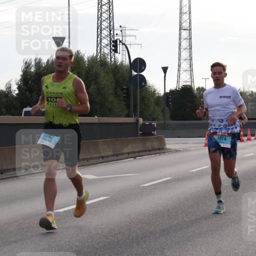 03.10.2024 - Köhlbrandbrückenlauf Luisa Fischer http://msf.ph/oto/7138269 03.10.2024 09:10:22 Position 3 10, 1042, 1074 meine-sportfotos.de