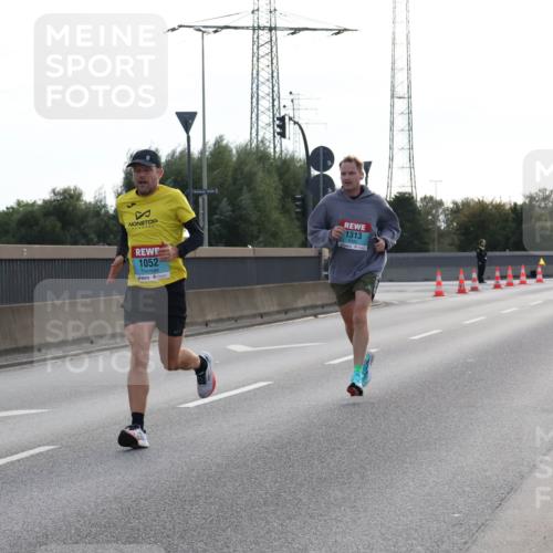 03.10.2024 - Köhlbrandbrückenlauf Luisa Fischer http://msf.ph/oto/7138301 03.10.2024 09:10:33 Position 3 1052, 1313 meine-sportfotos.de