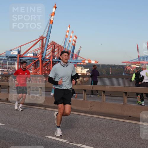 03.10.2024 - Köhlbrandbrückenlauf Matties Gatica Varas http://msf.ph/oto/7145261 03.10.2024 09:42:19 Position 2  meine-sportfotos.de
