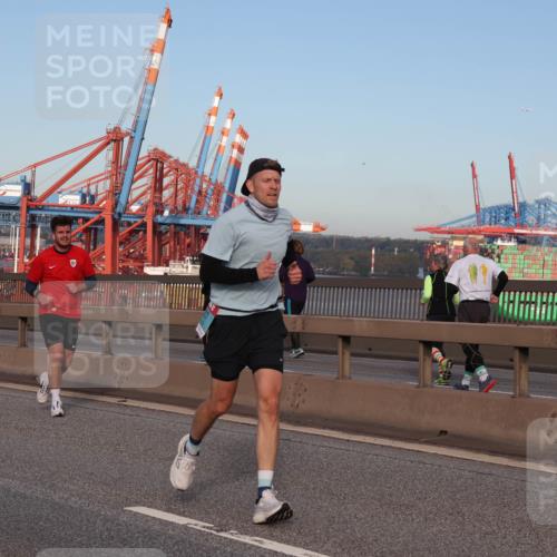 03.10.2024 - Köhlbrandbrückenlauf Matties Gatica Varas http://msf.ph/oto/7145264 03.10.2024 09:42:19 Position 2  meine-sportfotos.de