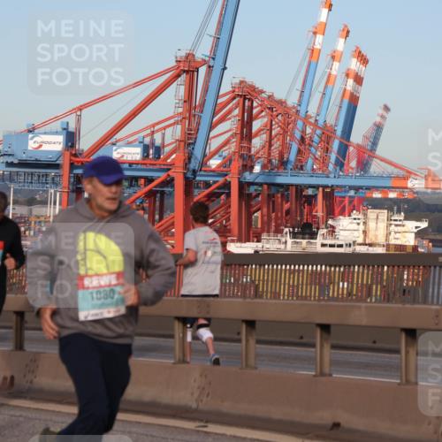 03.10.2024 - Köhlbrandbrückenlauf Matties Gatica Varas http://msf.ph/oto/7145305 03.10.2024 09:42:25 Position 2 1831, 1080 meine-sportfotos.de