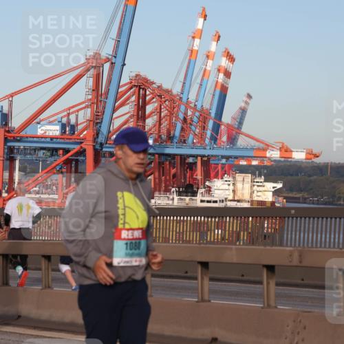 03.10.2024 - Köhlbrandbrückenlauf Matties Gatica Varas http://msf.ph/oto/7145313 03.10.2024 09:42:25 Position 2 1831, 1080 meine-sportfotos.de