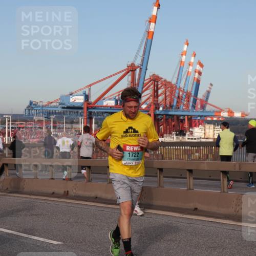 03.10.2024 - Köhlbrandbrückenlauf Matties Gatica Varas http://msf.ph/oto/7145328 03.10.2024 09:42:27 Position 2 1500, 1, 8, 1421, 1522, 7119, 1722 meine-sportfotos.de