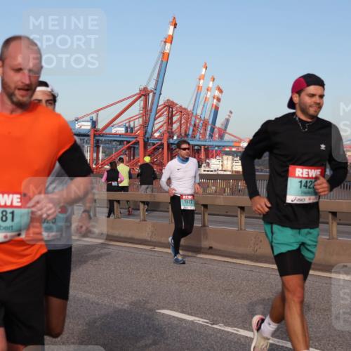 03.10.2024 - Köhlbrandbrückenlauf Matties Gatica Varas http://msf.ph/oto/7145358 03.10.2024 09:42:31 Position 2 1581, 523, 1522, 142 meine-sportfotos.de