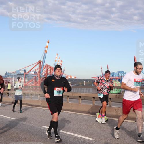 03.10.2024 - Köhlbrandbrückenlauf Matties Gatica Varas http://msf.ph/oto/7145400 03.10.2024 09:42:34 Position 2 597, 1450, 1596, 1762 meine-sportfotos.de