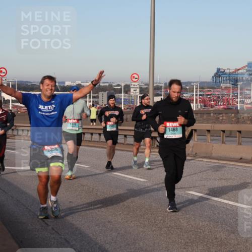 03.10.2024 - Köhlbrandbrückenlauf Matties Gatica Varas http://msf.ph/oto/7145572 03.10.2024 09:42:45 Position 2 3628, 1376, 2005, 500, 1468, 1819 meine-sportfotos.de