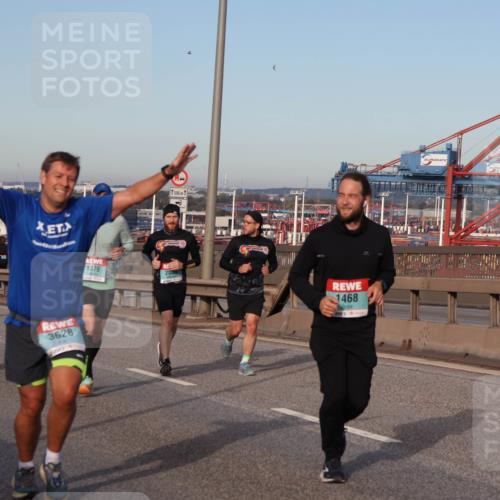 03.10.2024 - Köhlbrandbrückenlauf Matties Gatica Varas http://msf.ph/oto/7145581 03.10.2024 09:42:46 Position 2 1500, 3628, 1376, 1500, 1468 meine-sportfotos.de