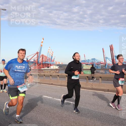 03.10.2024 - Köhlbrandbrückenlauf Matties Gatica Varas http://msf.ph/oto/7145611 03.10.2024 09:42:48 Position 2 4, 3628, 1468, 1819 meine-sportfotos.de