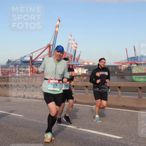 03.10.2024 - Köhlbrandbrückenlauf Matties Gatica Varas http://msf.ph/oto/7145642 03.10.2024 09:42:50 Position 2 1376, 2005 meine-sportfotos.de