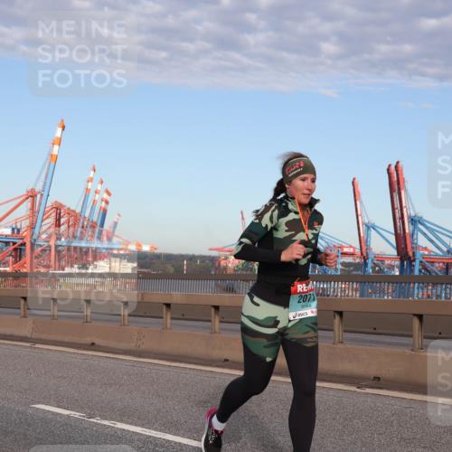 03.10.2024 - Köhlbrandbrückenlauf Matties Gatica Varas http://msf.ph/oto/7145974 03.10.2024 09:43:15 Position 2 1147, 2071 meine-sportfotos.de
