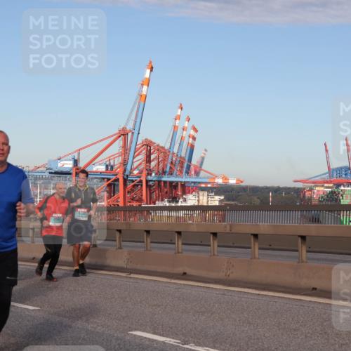 03.10.2024 - Köhlbrandbrückenlauf Matties Gatica Varas http://msf.ph/oto/7145979 03.10.2024 09:43:16 Position 2 500, 2238, 1147, 2092 meine-sportfotos.de
