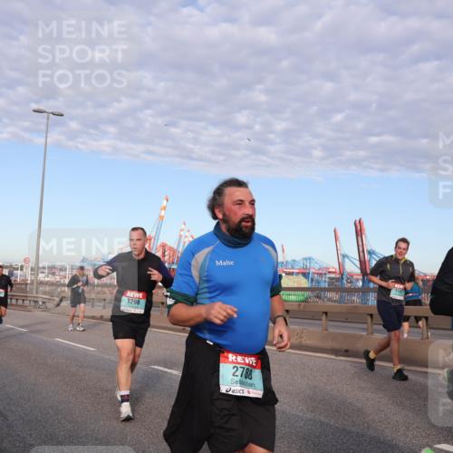 03.10.2024 - Köhlbrandbrückenlauf Matties Gatica Varas http://msf.ph/oto/7146044 03.10.2024 09:43:20 Position 2 1296, 2788, 1147, 2238, 17 meine-sportfotos.de