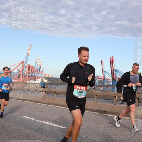 03.10.2024 - Köhlbrandbrückenlauf Matties Gatica Varas http://msf.ph/oto/7146117 03.10.2024 09:43:26 Position 2 1511, 1890, 1404, 136 meine-sportfotos.de