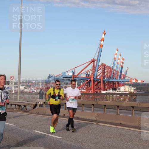 03.10.2024 - Köhlbrandbrückenlauf Matties Gatica Varas http://msf.ph/oto/7146237 03.10.2024 09:43:40 Position 2 1923, 3591 meine-sportfotos.de