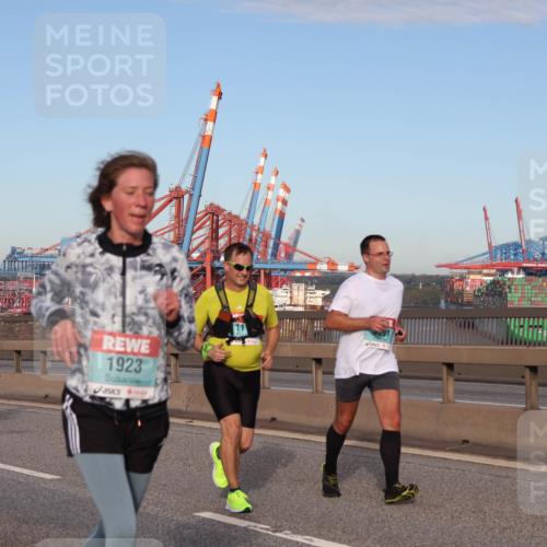 03.10.2024 - Köhlbrandbrückenlauf Matties Gatica Varas http://msf.ph/oto/7146269 03.10.2024 09:43:41 Position 2 500, 1886, 1923 meine-sportfotos.de