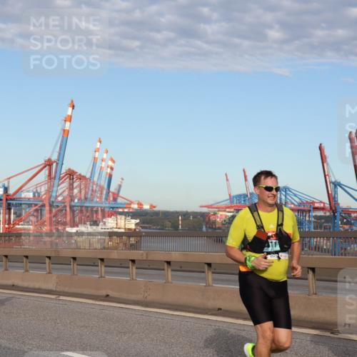 03.10.2024 - Köhlbrandbrückenlauf Matties Gatica Varas http://msf.ph/oto/7146282 03.10.2024 09:43:43 Position 2 1886 meine-sportfotos.de
