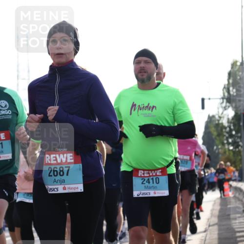 03.10.2024 - Köhlbrandbrückenlauf Luisa Fischer http://msf.ph/oto/7146519 03.10.2024 09:19:17 Position 3 13, 2651, 2687, 2410 meine-sportfotos.de