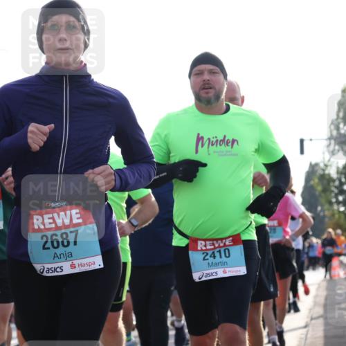 03.10.2024 - Köhlbrandbrückenlauf Luisa Fischer http://msf.ph/oto/7146524 03.10.2024 09:19:18 Position 3 2651, 2687, 2410 meine-sportfotos.de