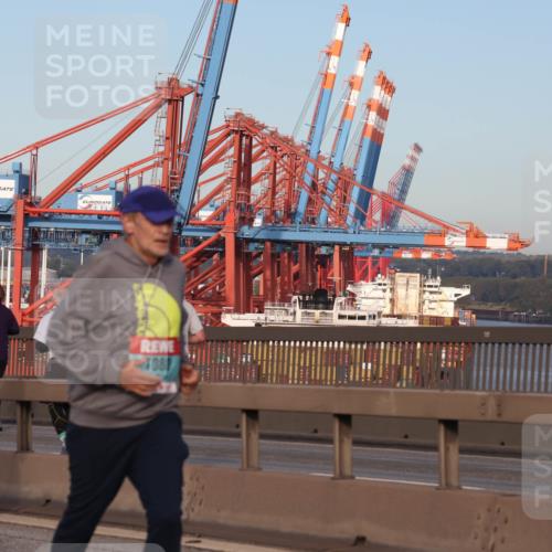 03.10.2024 - Köhlbrandbrückenlauf Matties Gatica Varas http://msf.ph/oto/7146704 03.10.2024 09:42:25 Position 2 1831, 1080 meine-sportfotos.de