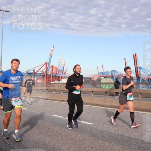 03.10.2024 - Köhlbrandbrückenlauf Matties Gatica Varas http://msf.ph/oto/7147010 03.10.2024 09:42:48 Position 2 4, 3628, 1819 meine-sportfotos.de