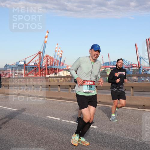 03.10.2024 - Köhlbrandbrückenlauf Matties Gatica Varas http://msf.ph/oto/7147060 03.10.2024 09:42:50 Position 2 1376 meine-sportfotos.de