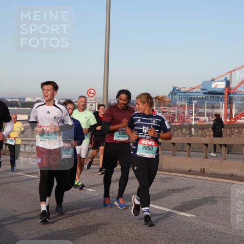 03.10.2024 - Köhlbrandbrückenlauf Matties Gatica Varas http://msf.ph/oto/7147086 03.10.2024 09:42:56 Position 2 1500, 500, 2400, 2049, 1298, 2050, 1652, 2191 meine-sportfotos.de