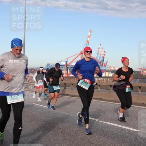 03.10.2024 - Köhlbrandbrückenlauf Matties Gatica Varas http://msf.ph/oto/7147226 03.10.2024 09:43:05 Position 2 2098, 2910, 1794, 1666, 1708, 356 meine-sportfotos.de