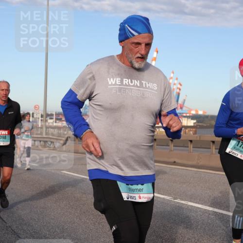 03.10.2024 - Köhlbrandbrückenlauf Matties Gatica Varas http://msf.ph/oto/7147245 03.10.2024 09:43:05 Position 2 2098, 1708 meine-sportfotos.de