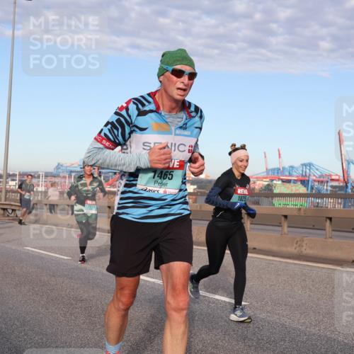 03.10.2024 - Köhlbrandbrückenlauf Matties Gatica Varas http://msf.ph/oto/7147327 03.10.2024 09:43:12 Position 2 2071, 1465, 1825 meine-sportfotos.de