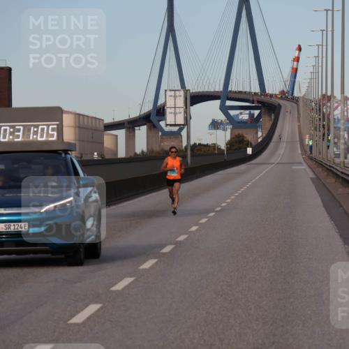 03.10.2024 - Köhlbrandbrückenlauf Luisa Fischer http://msf.ph/oto/7147385 03.10.2024 09:30:49 Position 3 0, 30, 05, 124 meine-sportfotos.de