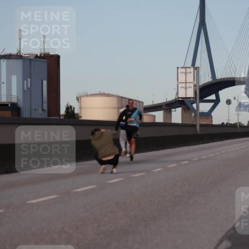 03.10.2024 - Köhlbrandbrückenlauf Luisa Fischer http://msf.ph/oto/7147417 03.10.2024 09:32:45 Position 3  meine-sportfotos.de