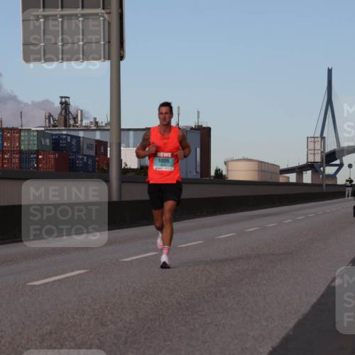 03.10.2024 - Köhlbrandbrückenlauf Luisa Fischer http://msf.ph/oto/7147454 03.10.2024 09:34:26 Position 3 1006 meine-sportfotos.de