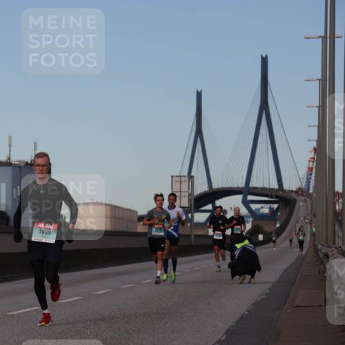 03.10.2024 - Köhlbrandbrückenlauf Luisa Fischer http://msf.ph/oto/7147500 03.10.2024 09:35:19 Position 3 1099 meine-sportfotos.de
